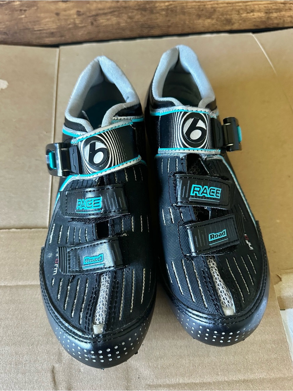 BONTRAGER Race Cycling Shoes W8 EUR39 UK5.5 CM25
 in Black with Teal Accents